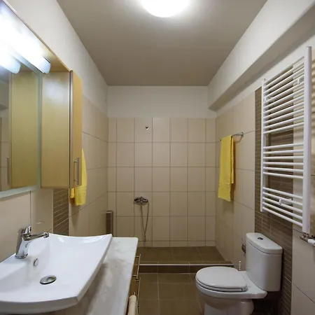 Myrto Apartman Picídia